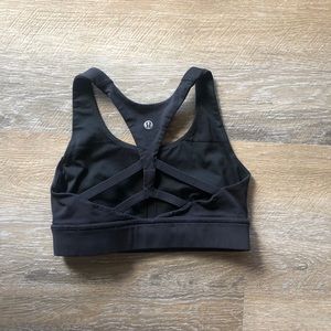 Lululemon Sports Bra - Black - size 4